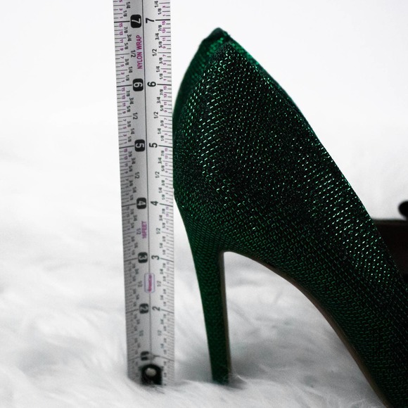 Betsey Johnson Green High Heels, High Heels Stilettos, Bow Heels - Picture 9 of 10